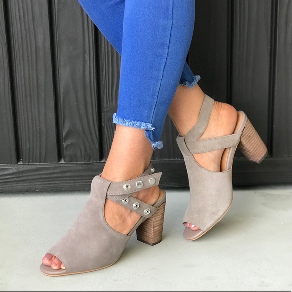 Gray Genuine Leather Peep Toe Block Heel Sandals - Picture 6 of 8